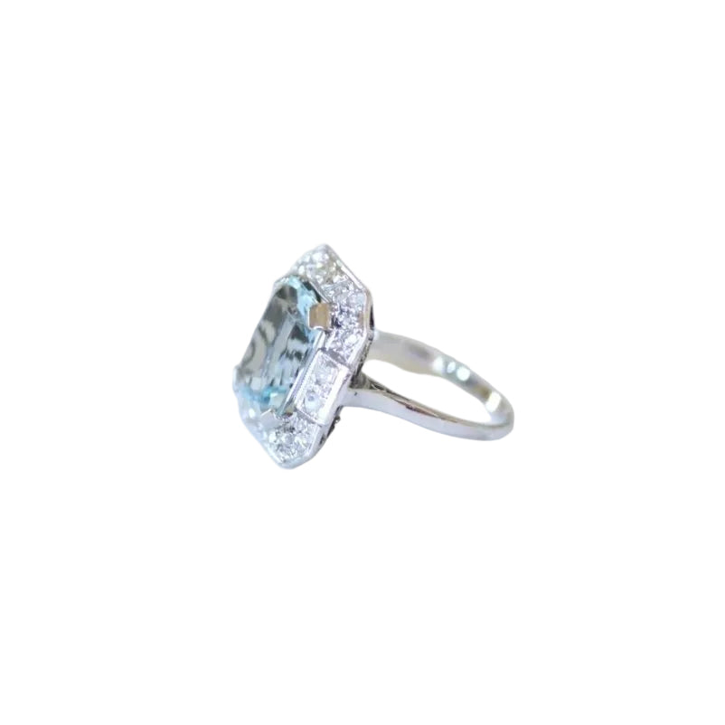 Bague Art Déco Octogonale Aigue - Marine 4,90 Cts et Diamants - Castafiore