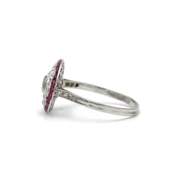 Bague art - deco or 750 et platine, diamants tailles ancienne et rubis calibrés années 1920 - Castafiore