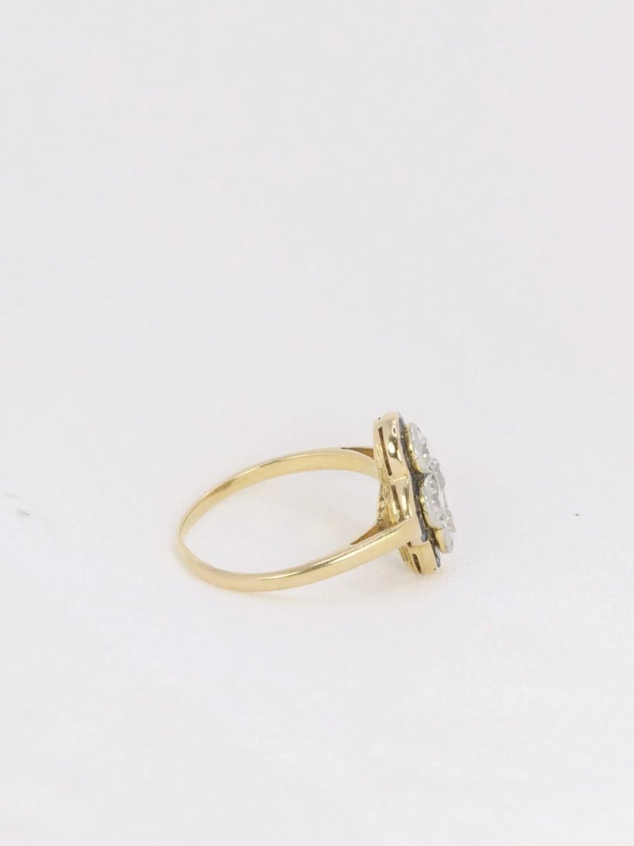 Bague Art Déco or diamants saphirs calibrés - Castafiore