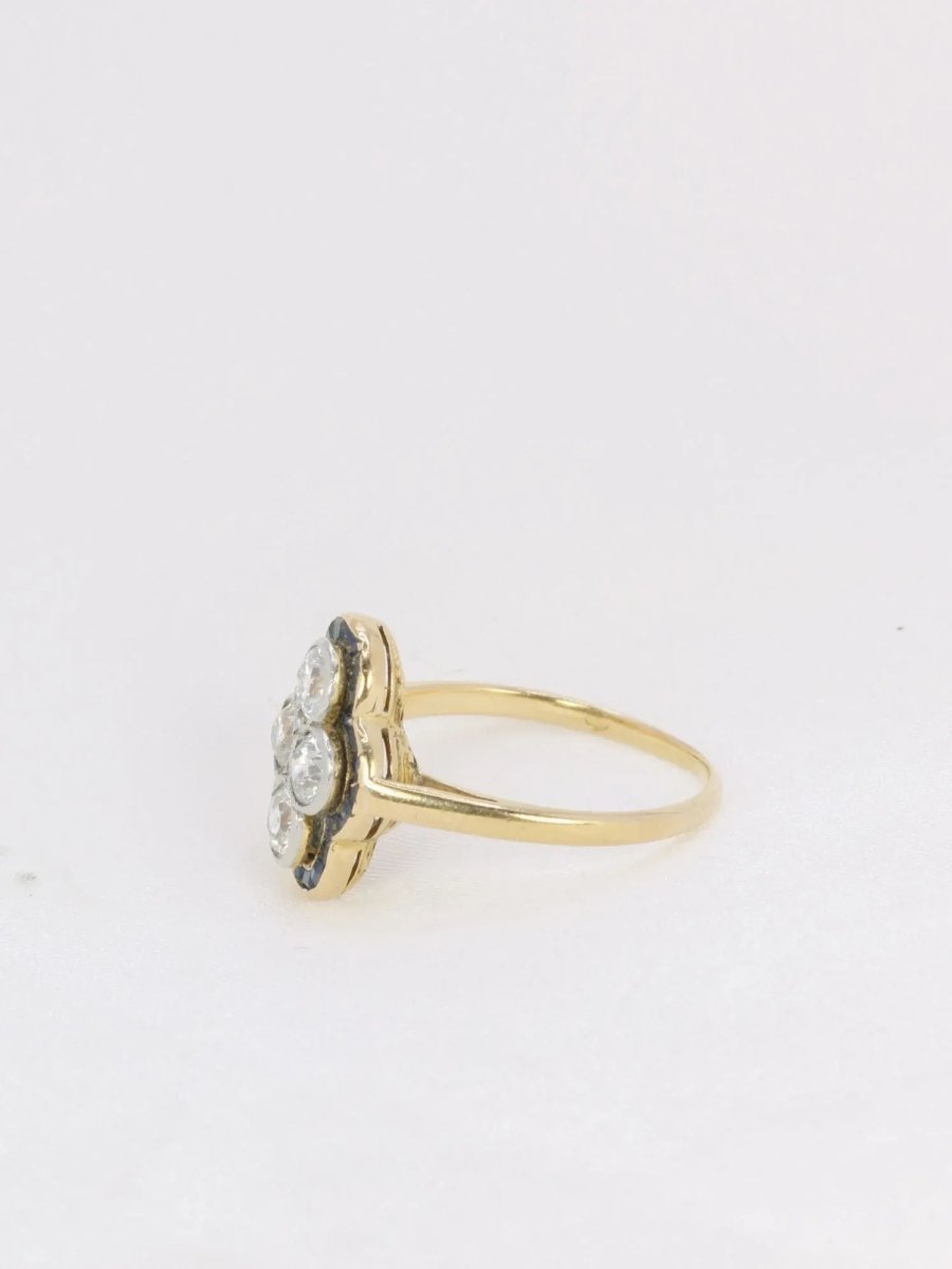Bague Art Déco or diamants saphirs calibrés - Castafiore