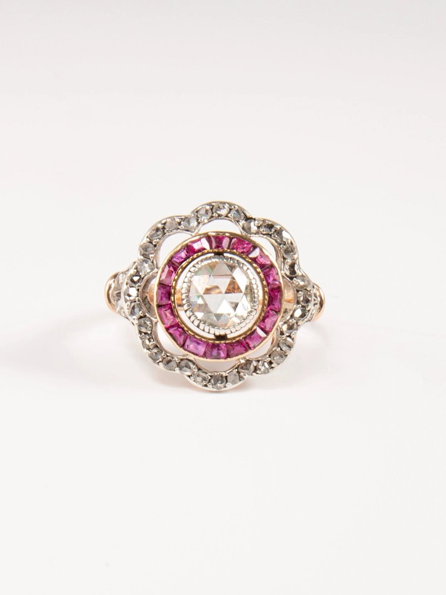 Bague Art déco Or Rose Diamants Taillés en Rose et Rubis - Castafiore