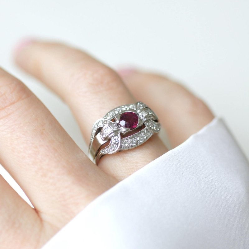 Bague Art Déco Rubis et Diamants sur Platine - Castafiore