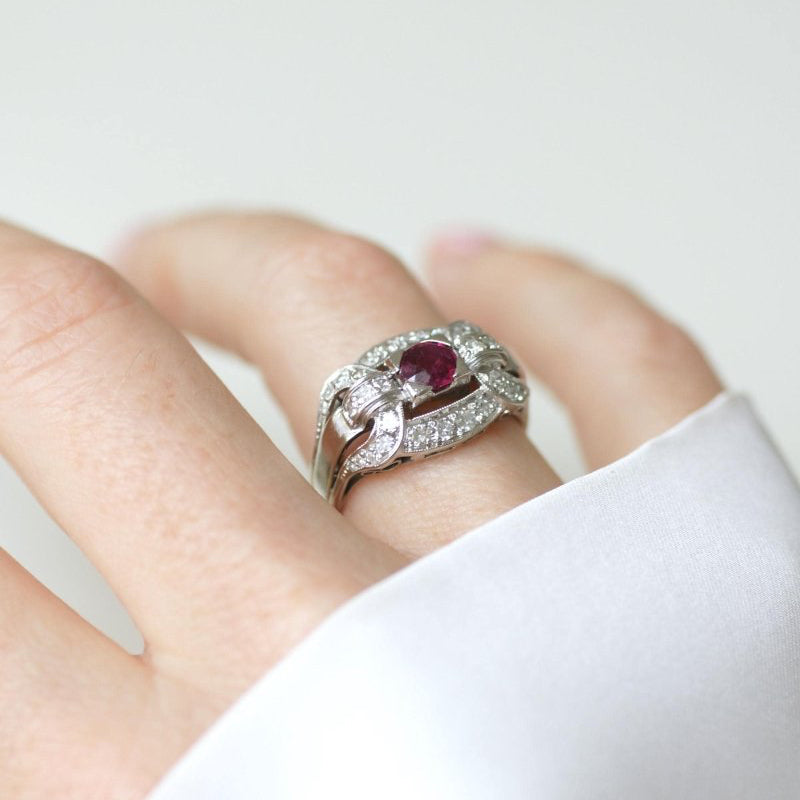 Bague Art Déco Rubis et Diamants sur Platine - Castafiore