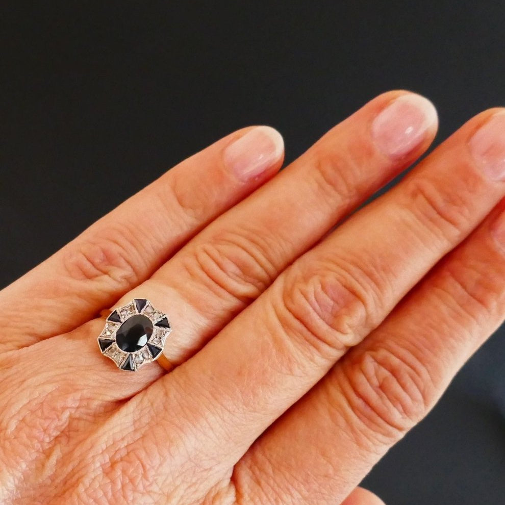 Bague Art Déco Saphir Et Diamants. - Castafiore