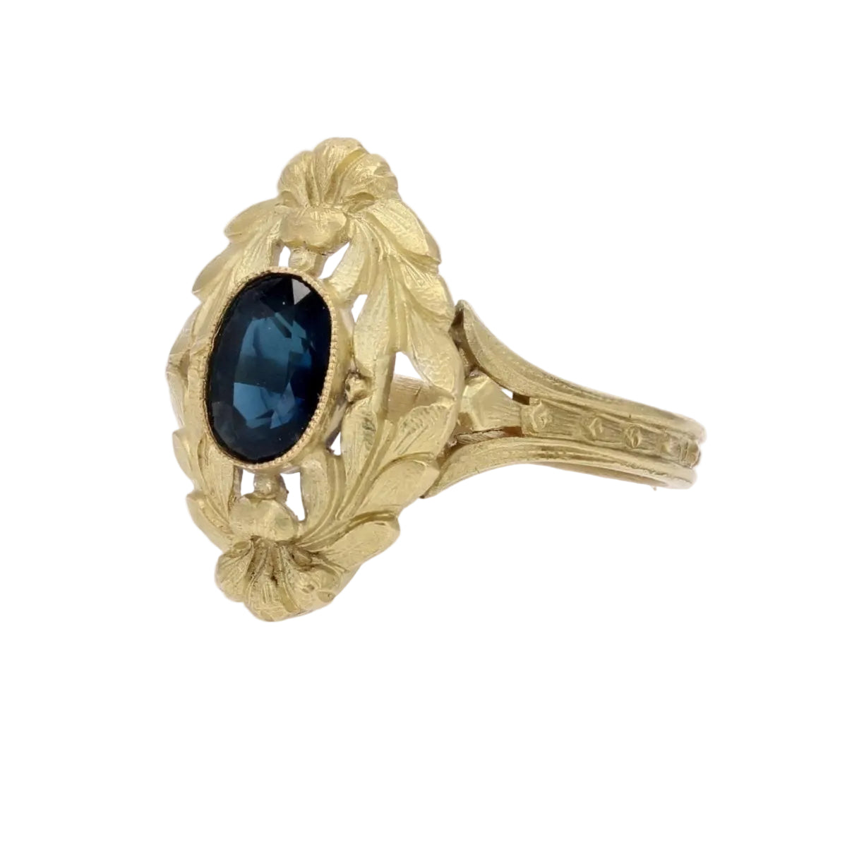 Bague Art Nouveau en or jaune et saphir - Castafiore