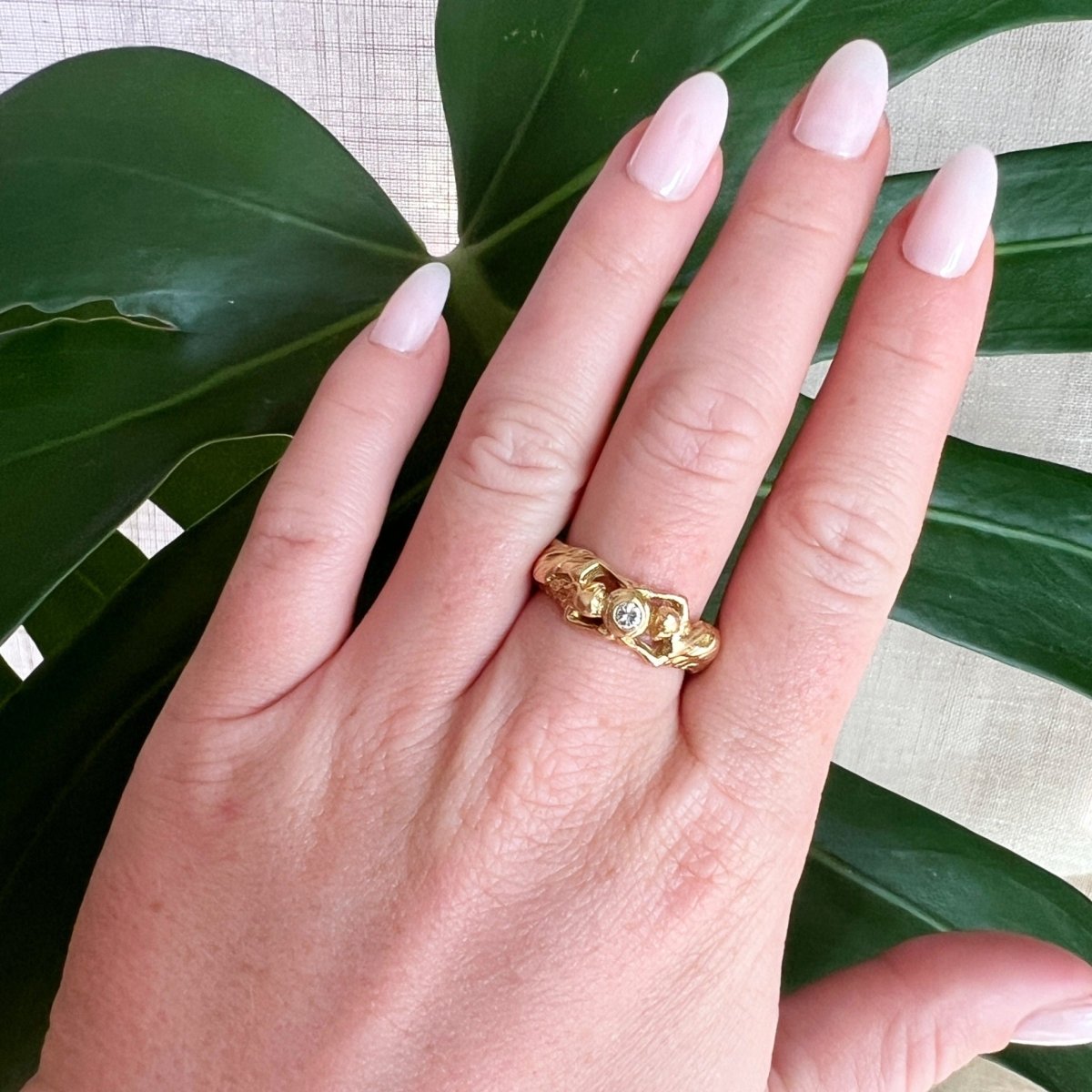 Bague Art Nouveau Or 18 carats et Diamant Décor de Femmes - Castafiore