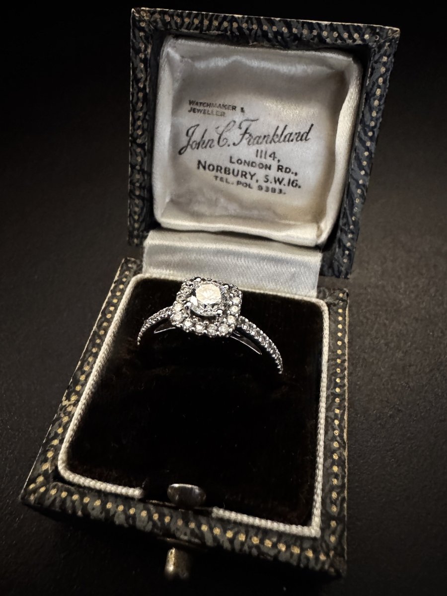 Bague avec diamants - Castafiore