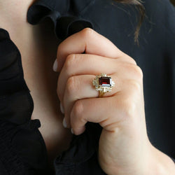 Bague ballerine grenat diamants baguette - Castafiore