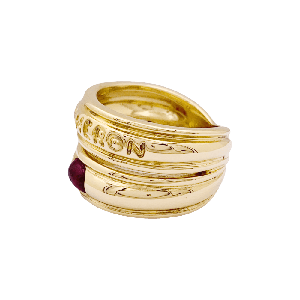 Bague Bandeau BOUCHERON en or jaune et rubis - Castafiore
