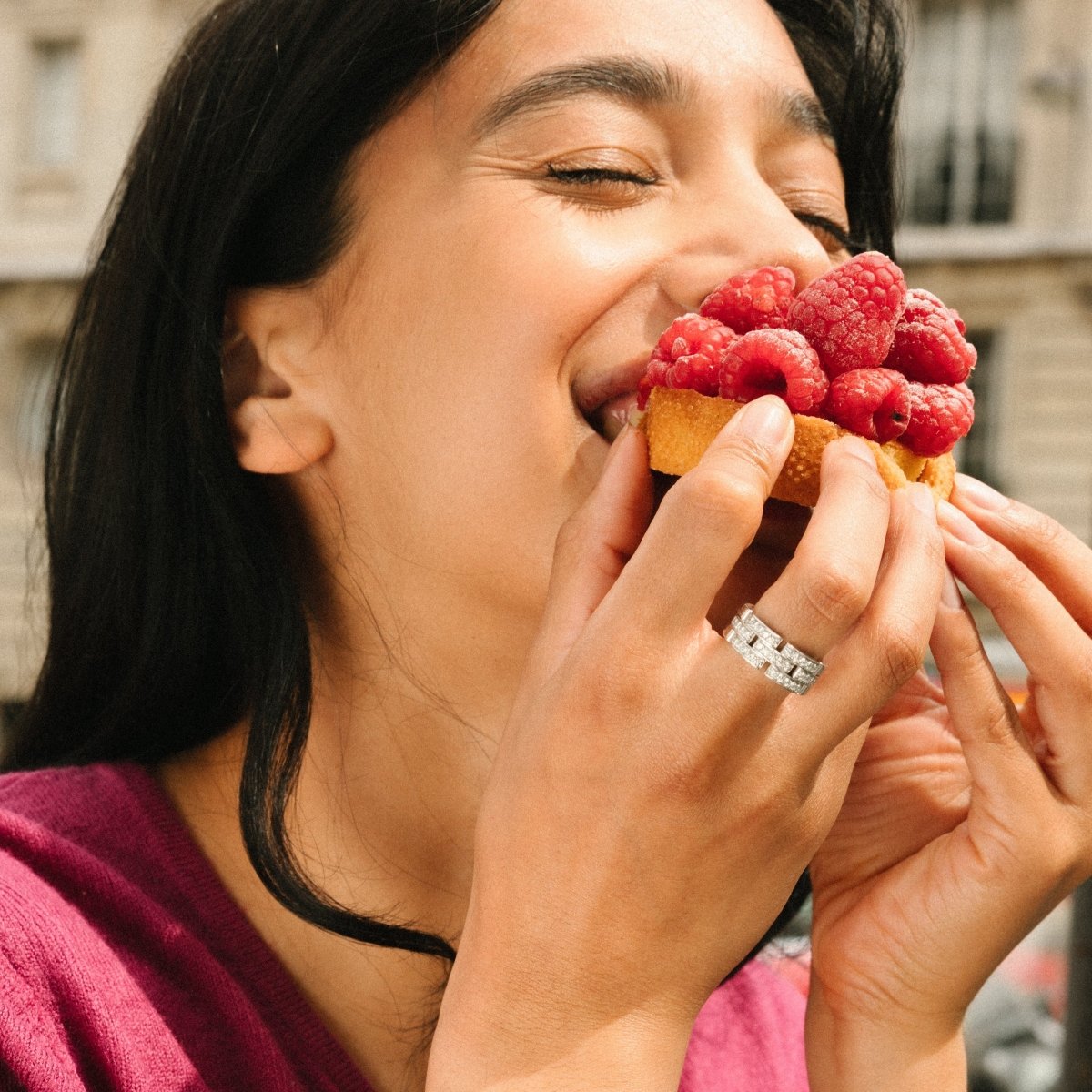 Bague Bandeau CARTIER "Maillon Panthère" en or blanc et diamants - Castafiore