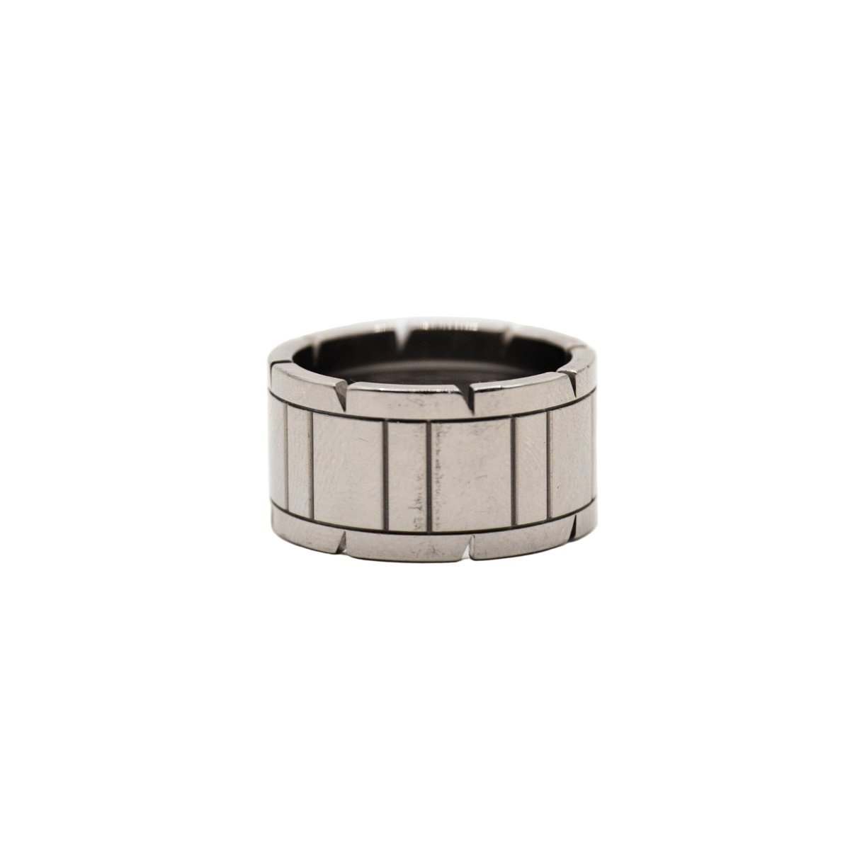 Bague Bandeau CARTIER "Tank" grand modèle en or blanc - Castafiore