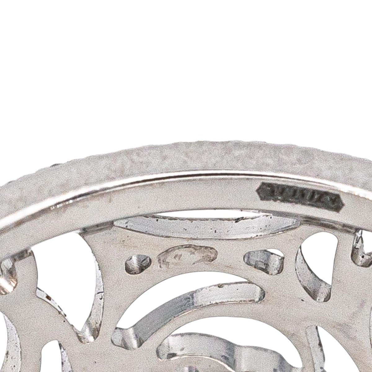 Bague Bandeau CHANEL "Camélia" en or blanc et diamants - Castafiore