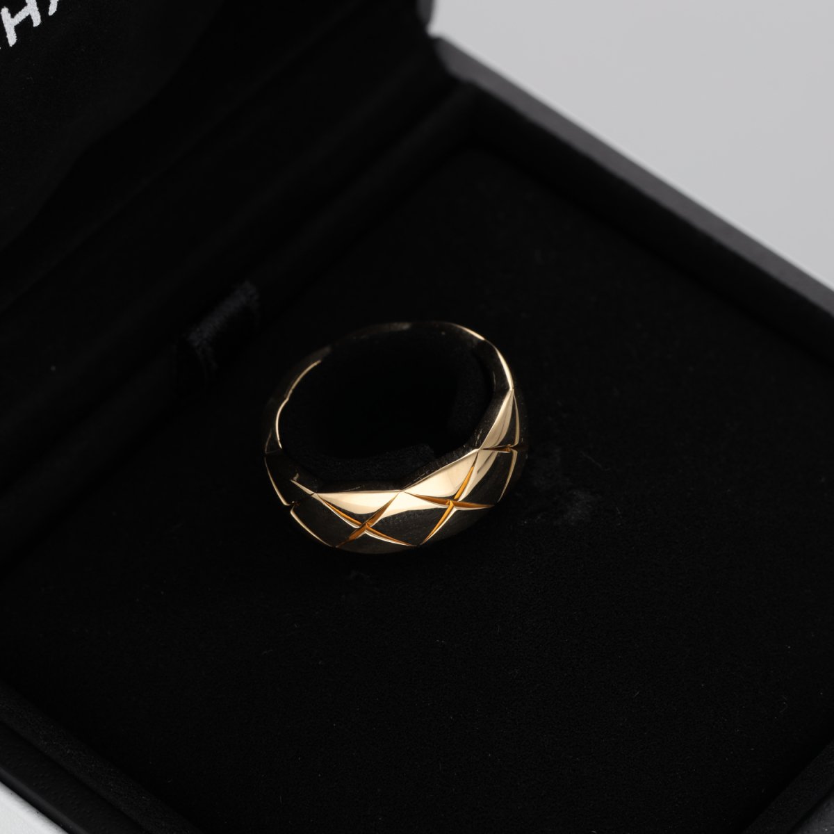 Bague Bandeau CHANEL "Coco Crush" en or jaune - Castafiore