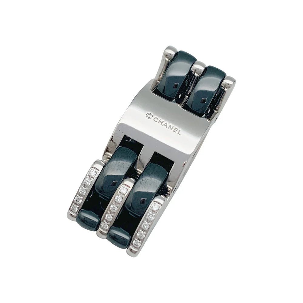 Bague Bandeau CHANEL "Ultra" en or blanc, céramique noire et diamants - Castafiore