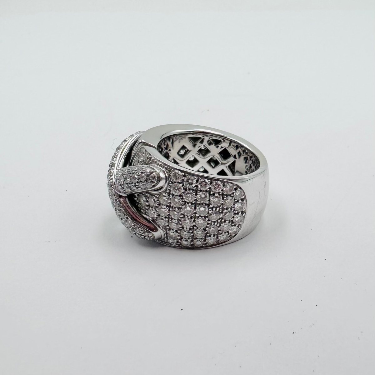 Bague Bandeau CHAUMET "Liens XL" en or blanc et diamants - Castafiore