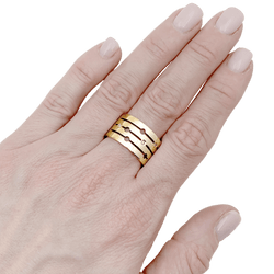 Ring Dinh Van, "Pulse", rose gold and diamonds.