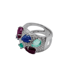 Bague Bandeau en or blanc, émeraudes, rubis, saphirs et diamants - Castafiore