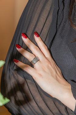 Bague bandeau en or blanc et diamant - Castafiore