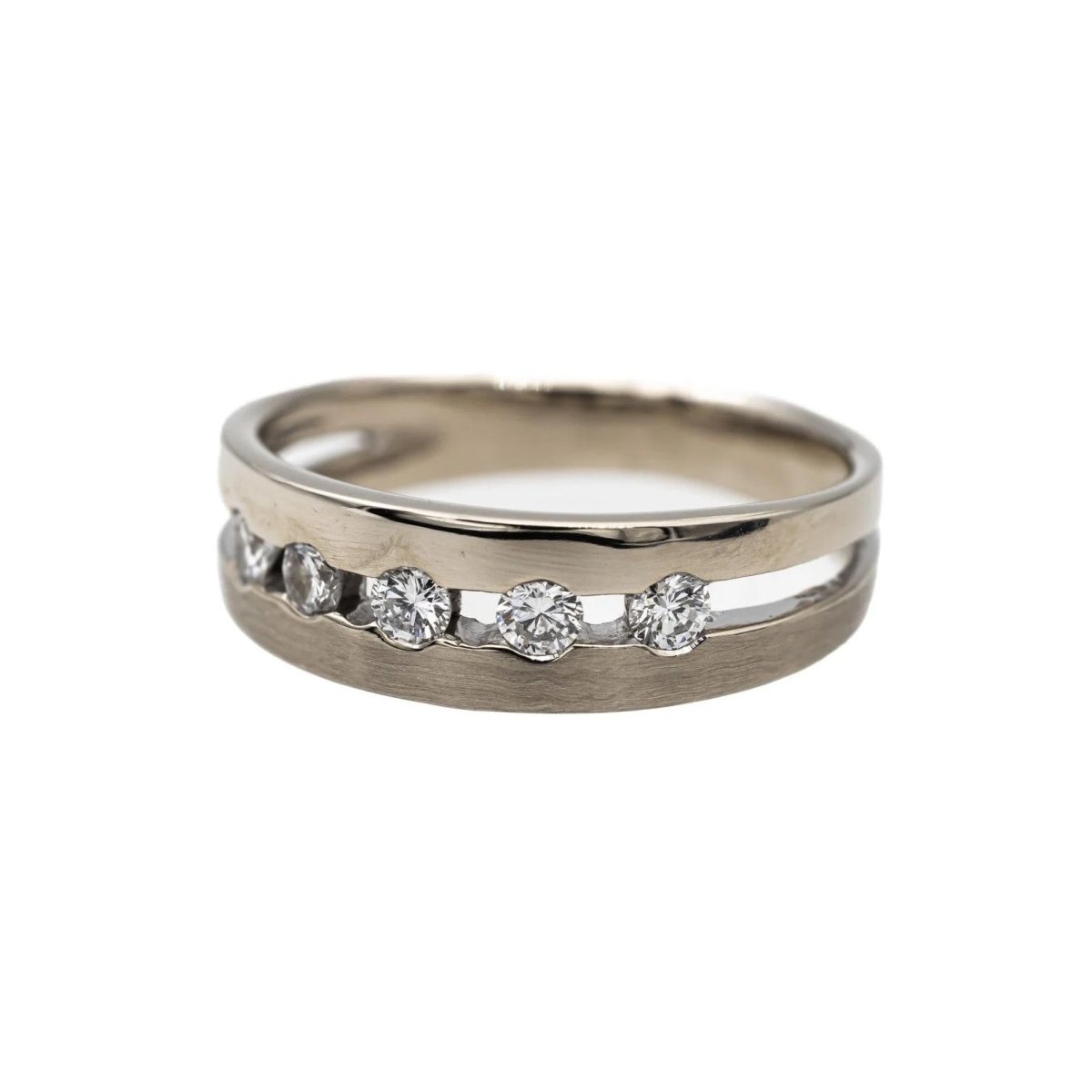 Bague Bandeau en or blanc et diamants - Castafiore