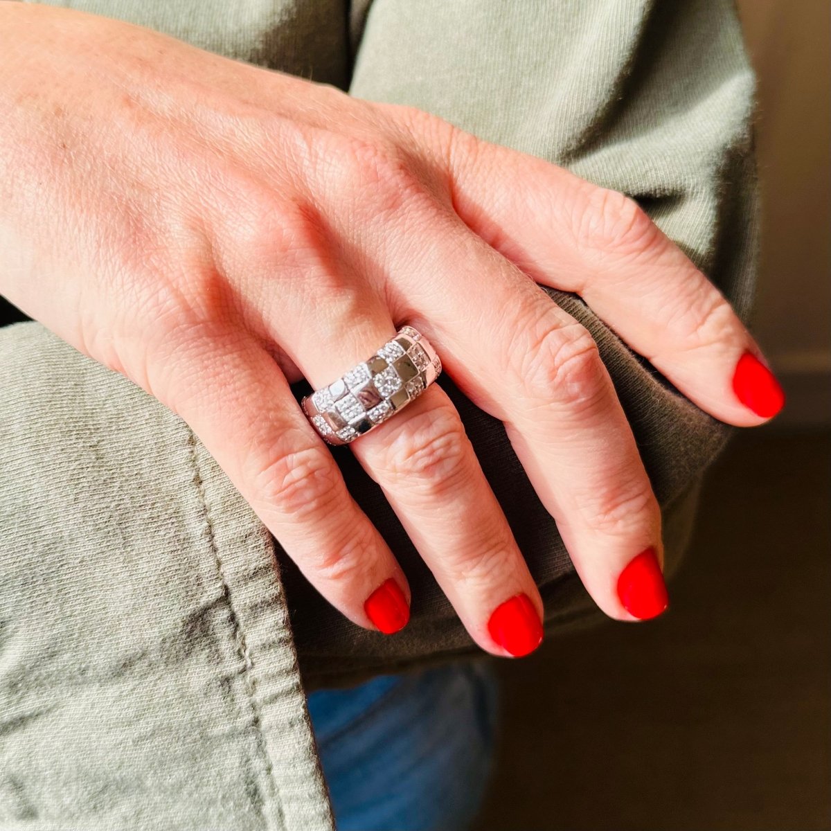 Bague Bandeau en or blanc et diamants - Castafiore