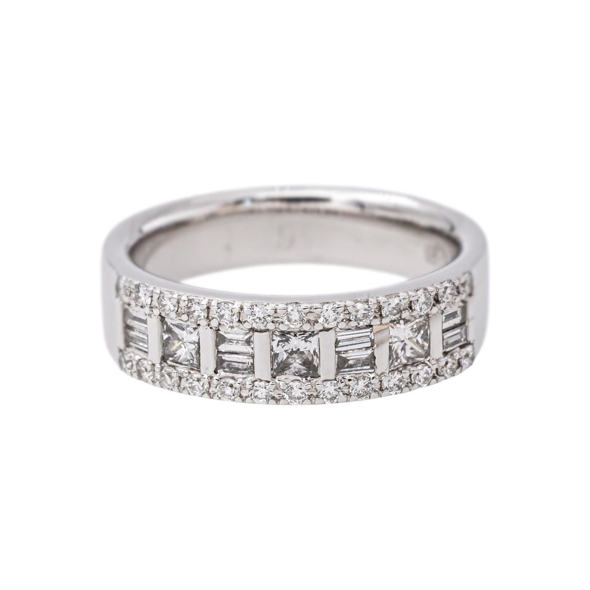 Bague Bandeau en or blanc et diamants - Castafiore