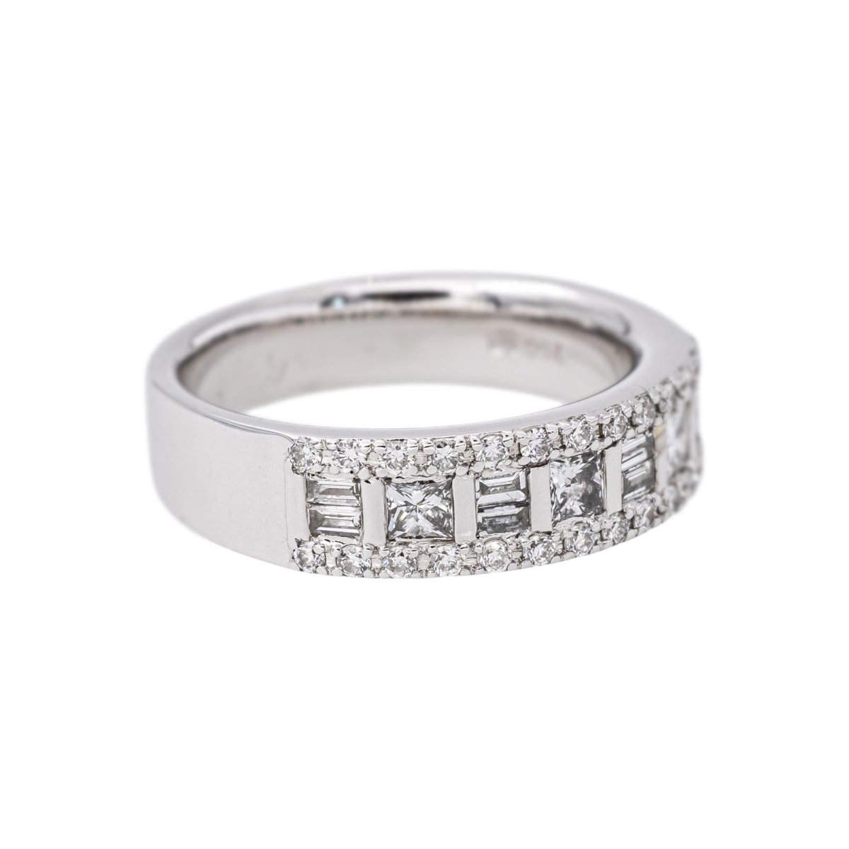 Bague Bandeau en or blanc et diamants - Castafiore