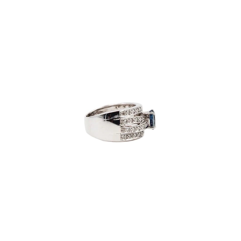 Bague Bandeau en or blanc, saphir et diamants - Castafiore