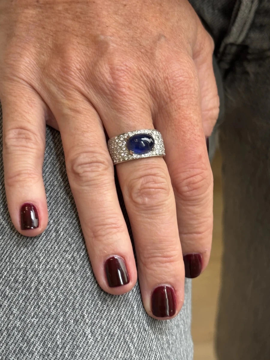 Bague Bandeau en or blanc, saphir et diamants - Castafiore