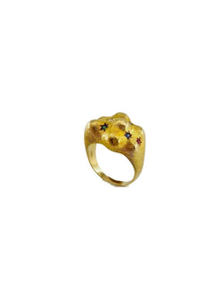 Bague Bandeau en or jaune, émeraudes, rubis, saphirs et diamant - Castafiore