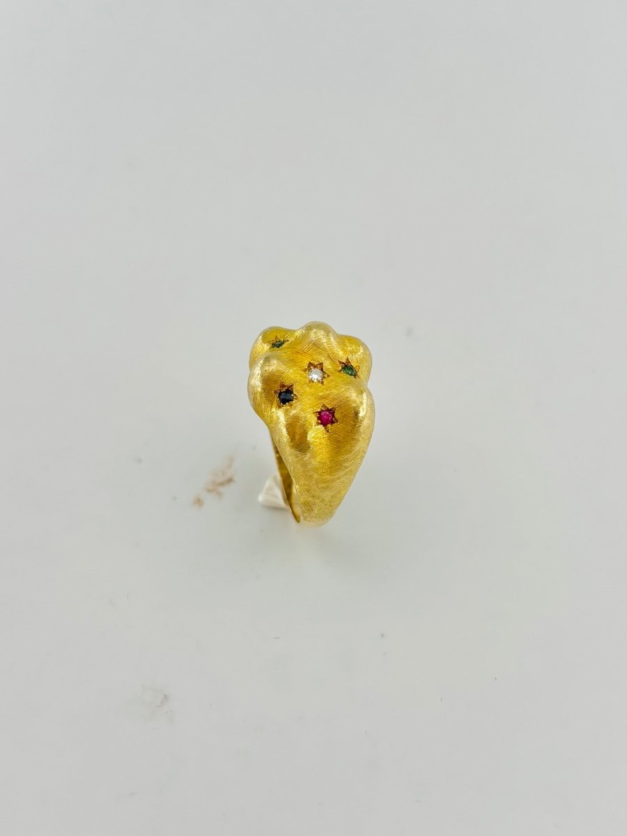 Bague Bandeau en or jaune, émeraudes, rubis, saphirs et diamant - Castafiore