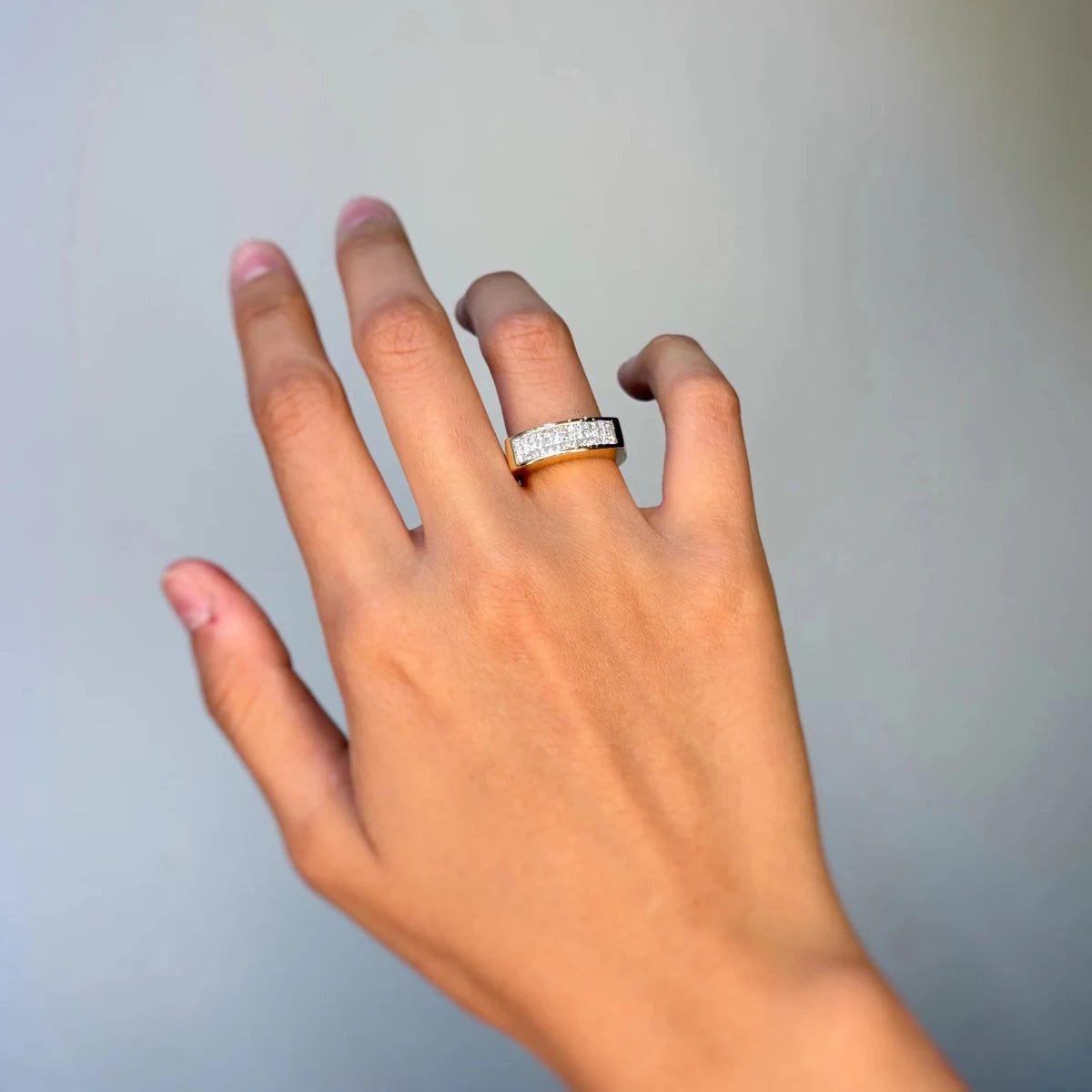 Bague Bandeau en or jaune et diamants - Castafiore