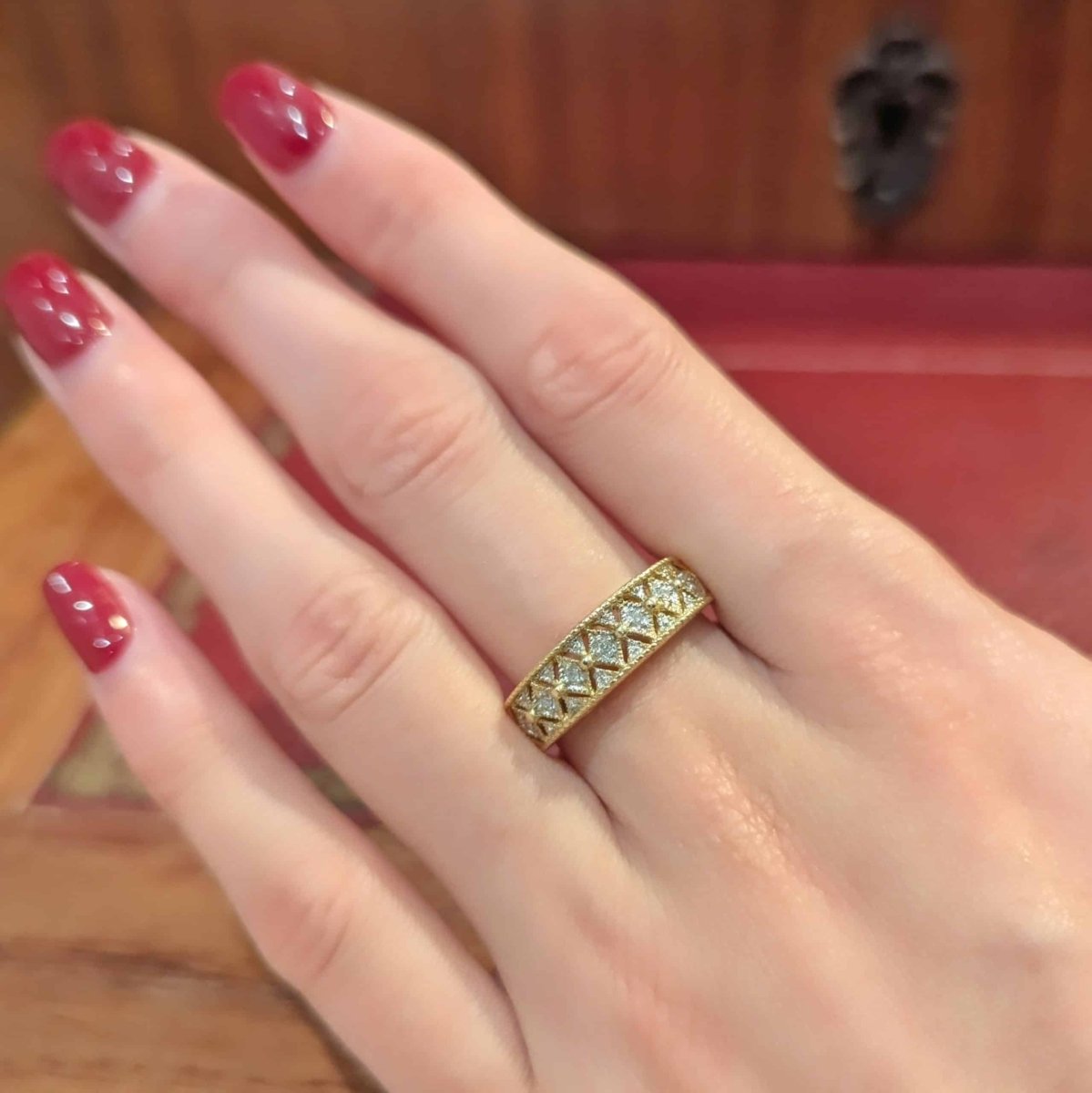 Bague Bandeau en or jaune et diamants - Castafiore