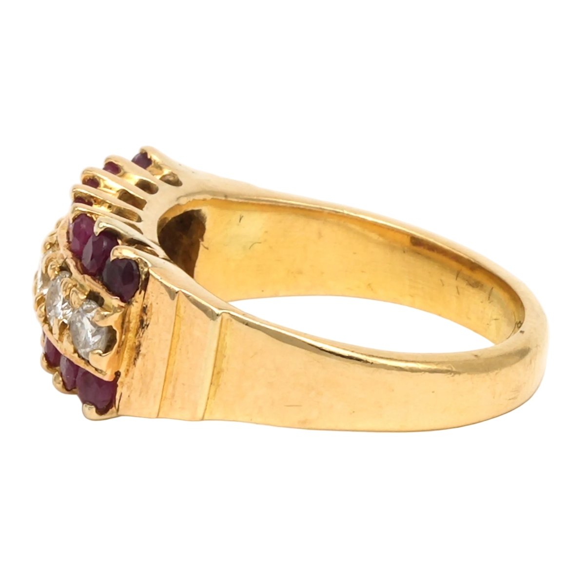 Bague Bandeau en or jaune, rubis et diamants - Castafiore