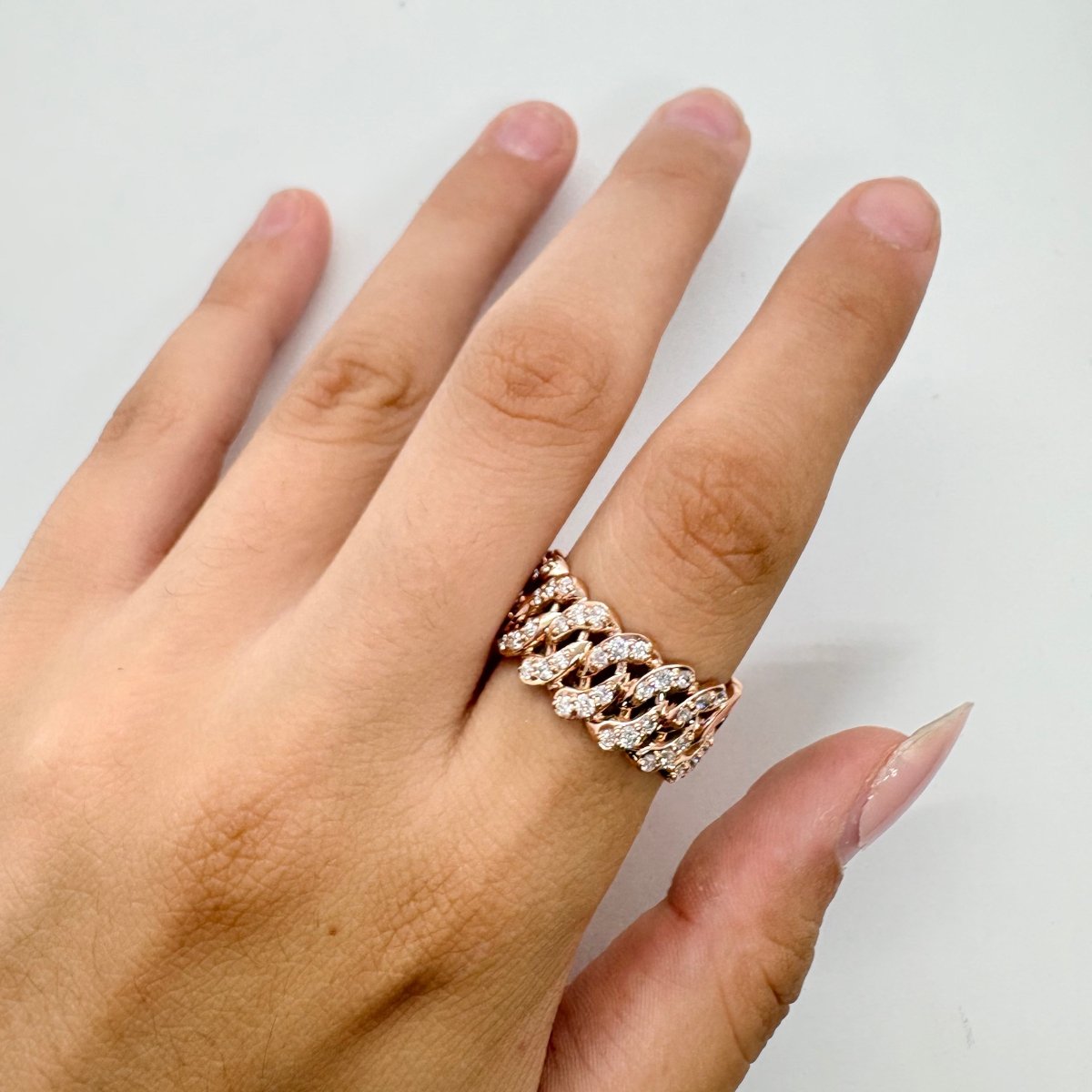 Bague Bandeau en or rose et diamants - Castafiore