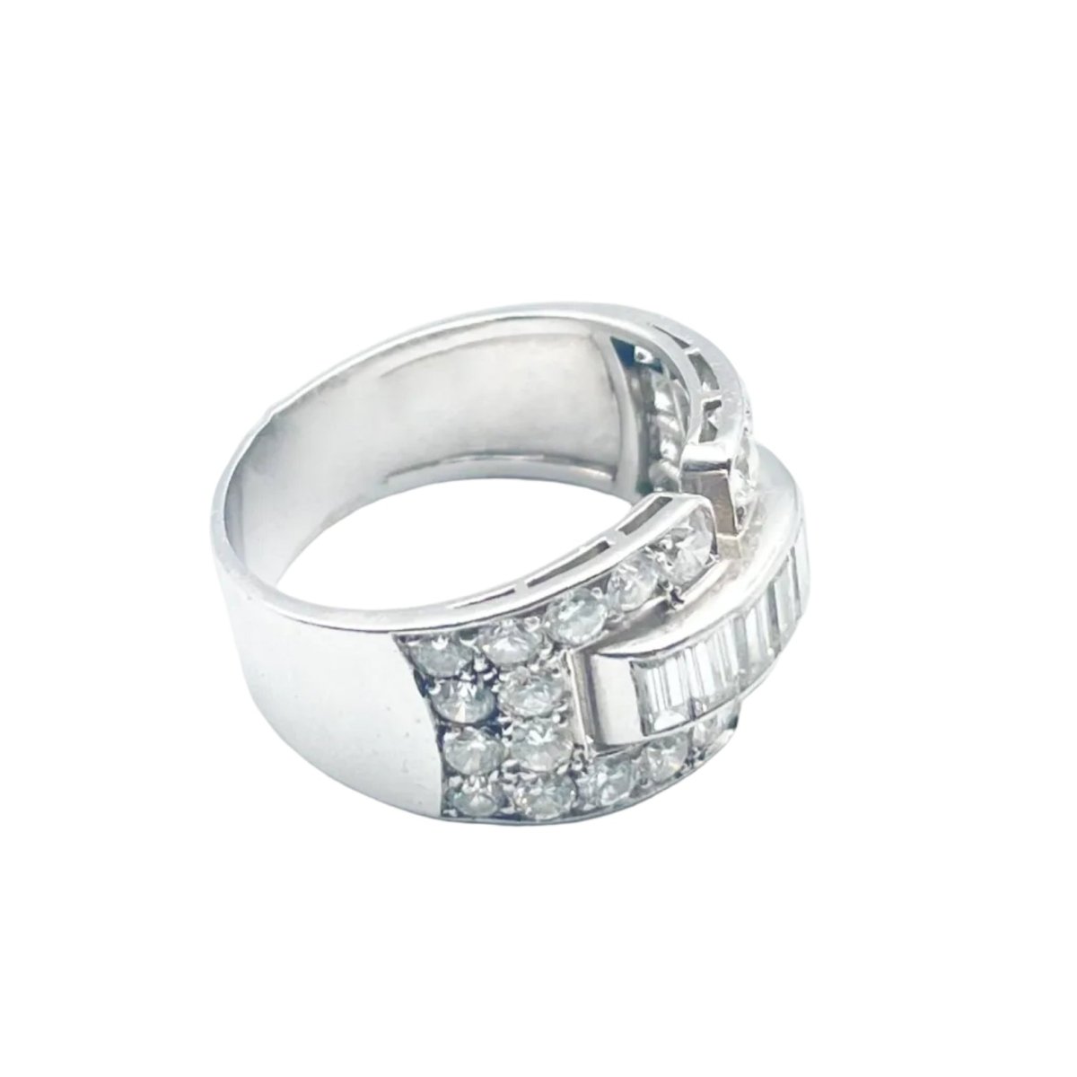 Bague Bandeau en platine et diamants - Castafiore