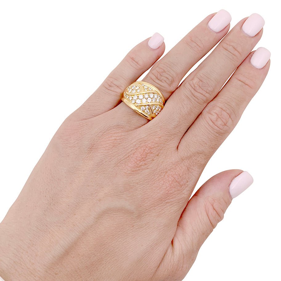 Bague bandeau pavage or jaune, diamants. - Castafiore