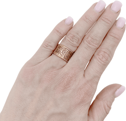 Ring Poiray, "Coeur Fil", rose gold and diamonds.