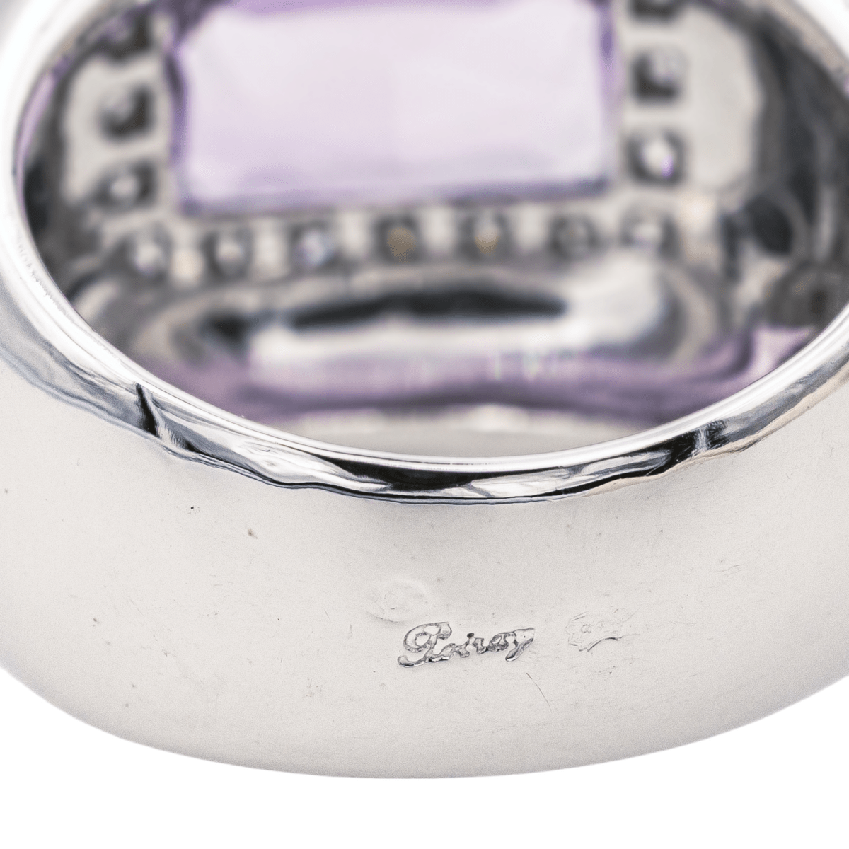 Bague Bandeau POIRAY "Thessalie" en or blanc, améthyste et diamants - Castafiore