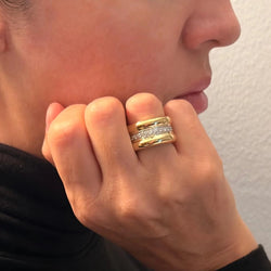 Bague Bandeau POMELLATO en or jaune et diamants - Castafiore
