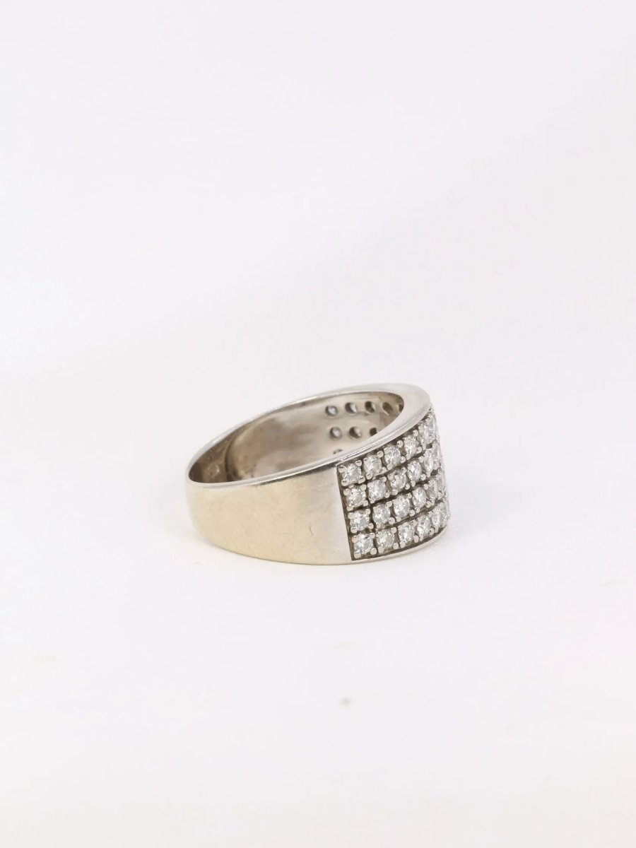 Bague bandeau vintage en or blanc et diamants - Castafiore