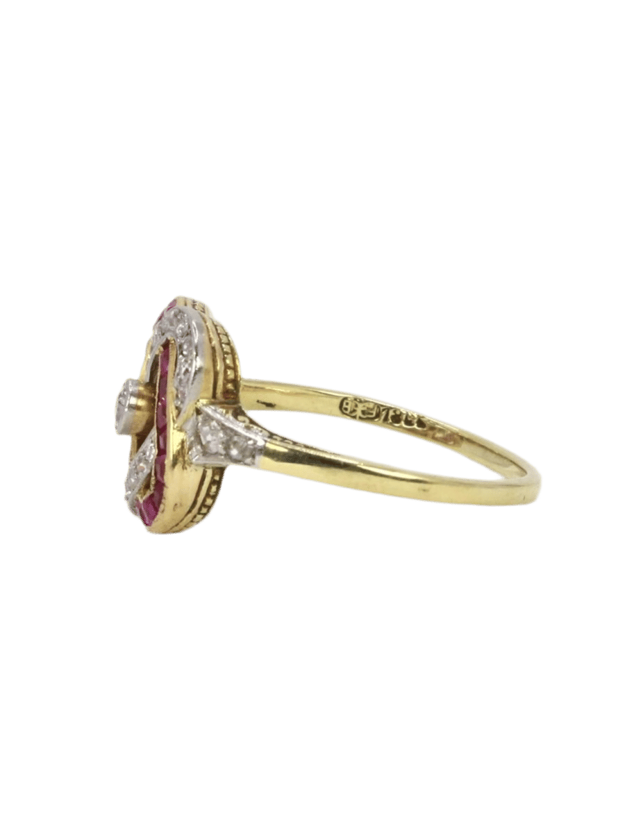 Bague Belle Époque en or jaune, rubis et diamants - Castafiore