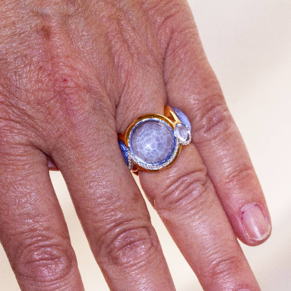 Bague BLUE SKY en or avec diamants et topaze - Castafiore