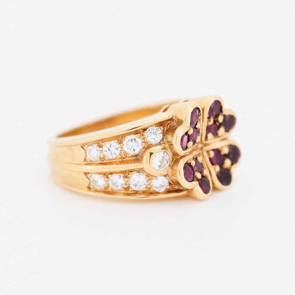 Bague BOUCHERON en or, rubis et diamants - Castafiore