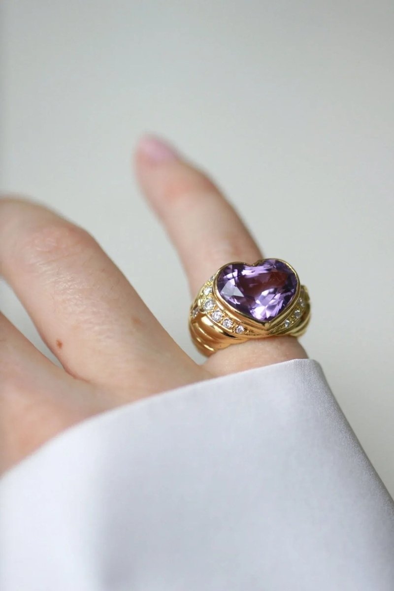 Bague Boule Coeur Améthyste et Diamants sur Or Jaune - Castafiore