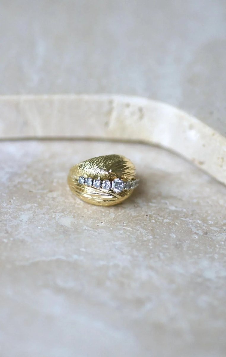 Bague Boule Diamants sur Or jaune années 60 - Castafiore