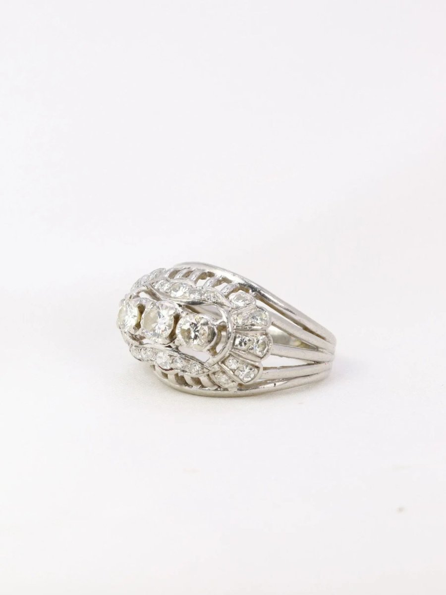 Bague boule vintage en or, platine et diamants - Castafiore