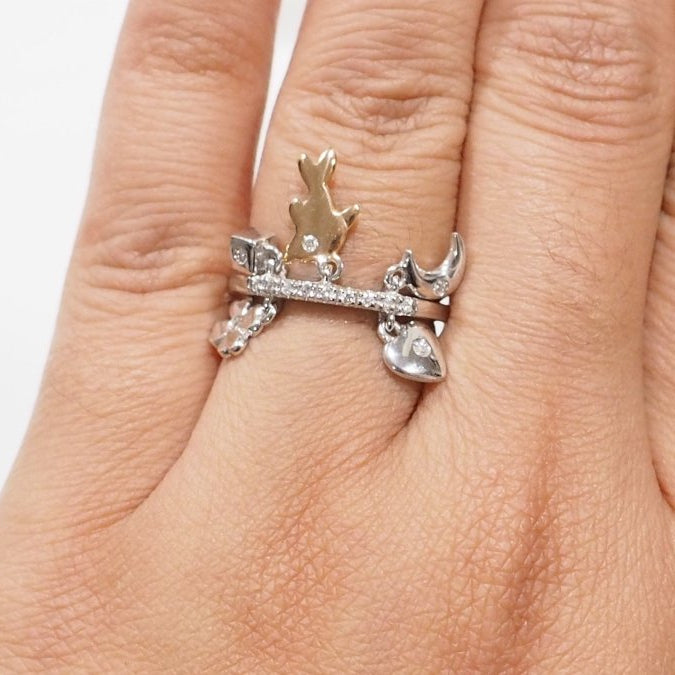 Bague breloques en or blanc et diamants - Castafiore