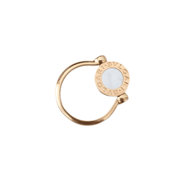 Bague BULGARI "Bvlgari Bvlgari" en or rose, nacre et onyx - Castafiore