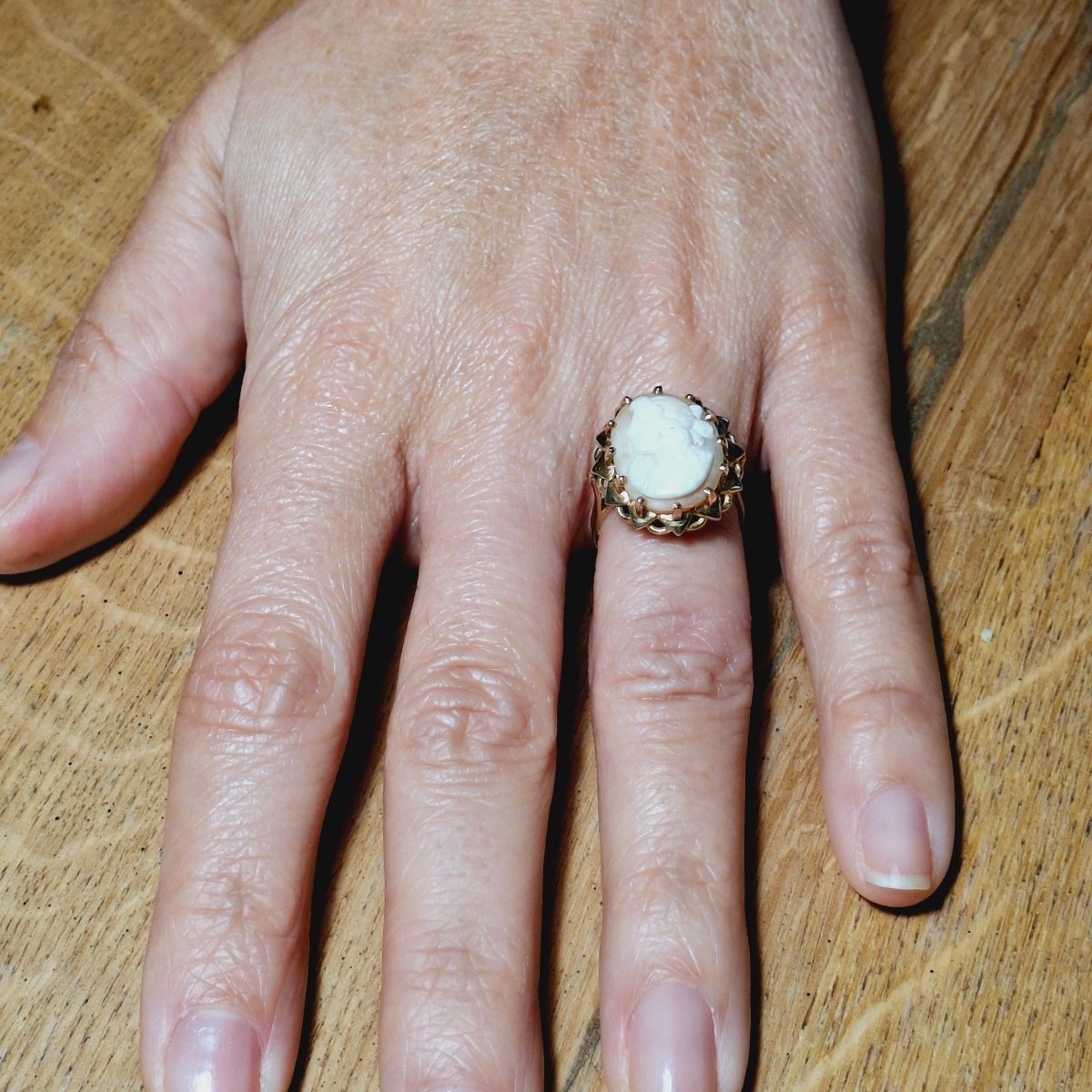 Bague Camée en or rose - Castafiore