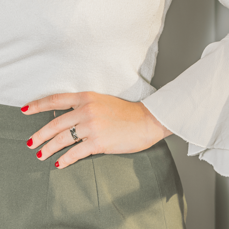 Bague Cartier Alliance Trinity en or blanc - Castafiore